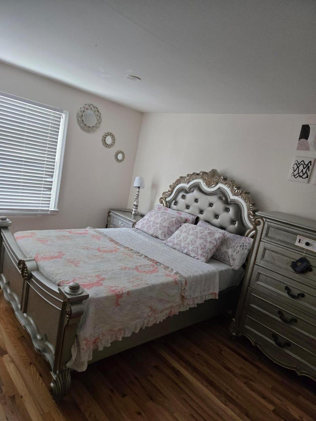 Special Rate Worthy Posh And Magnificent 4 Bedrooms And Two & Half Bath Гринбелт Экстерьер фото