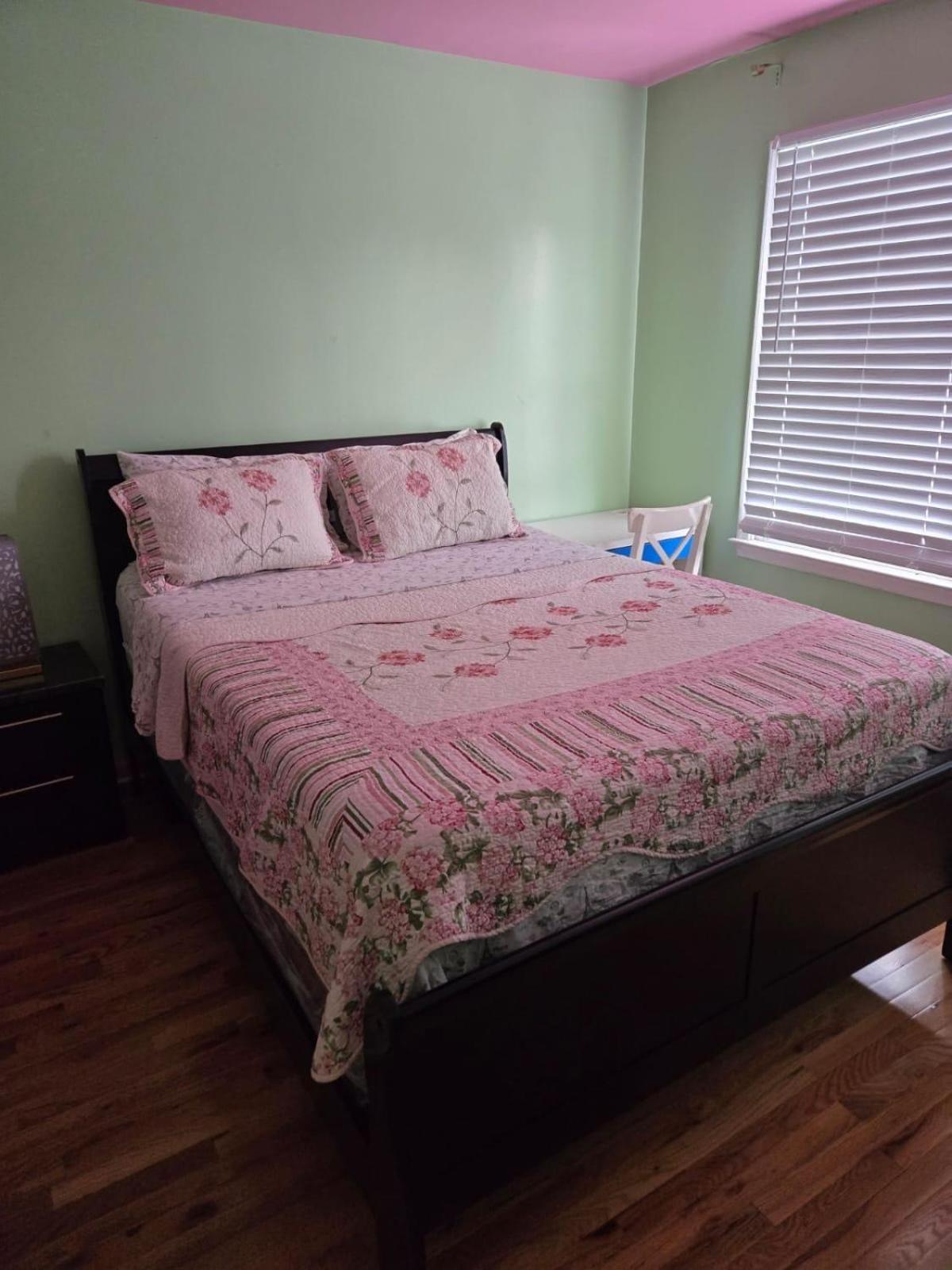 Special Rate Worthy Posh And Magnificent 4 Bedrooms And Two & Half Bath Гринбелт Экстерьер фото