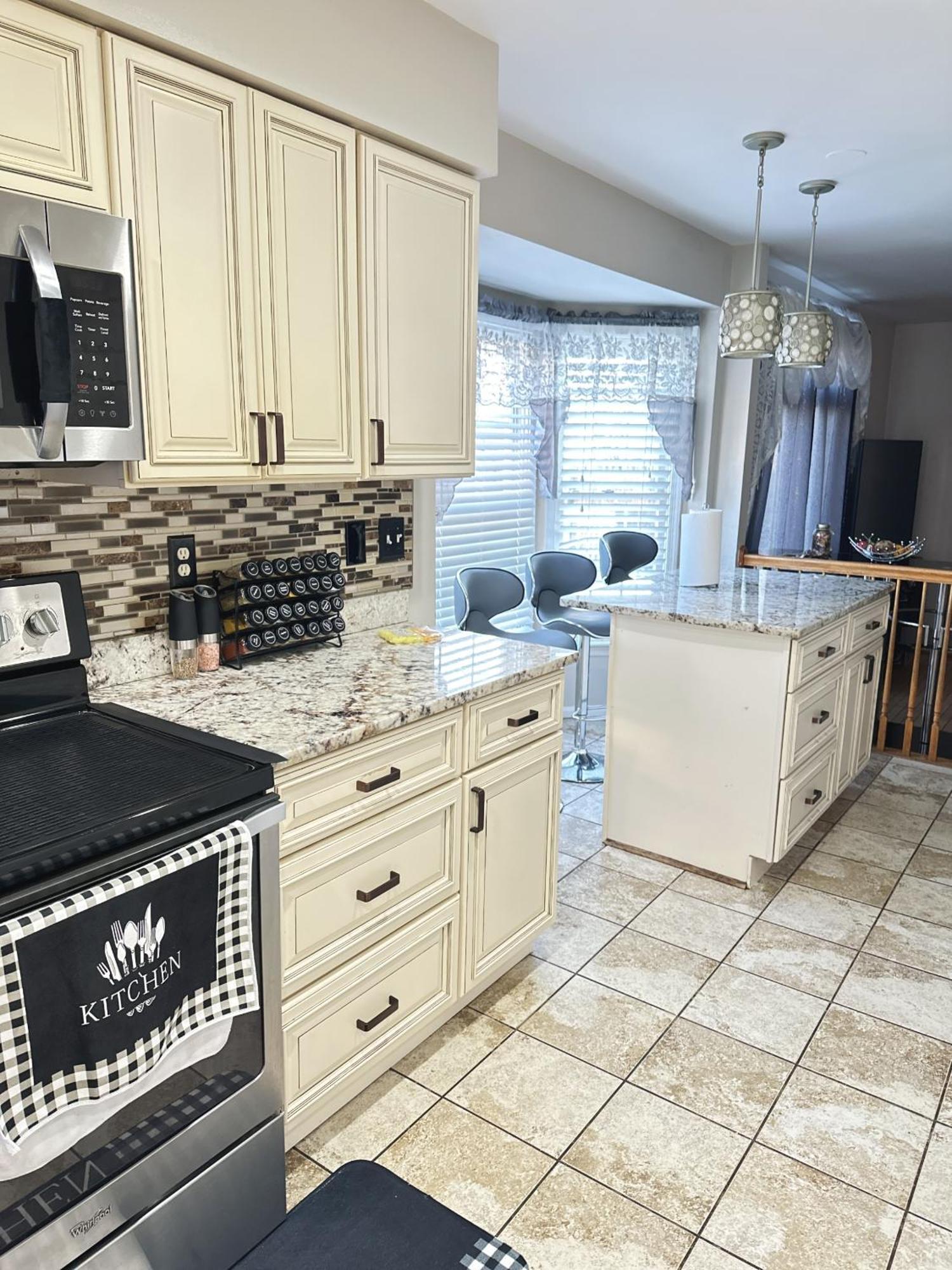 Special Rate Worthy Posh And Magnificent 4 Bedrooms And Two & Half Bath Гринбелт Экстерьер фото