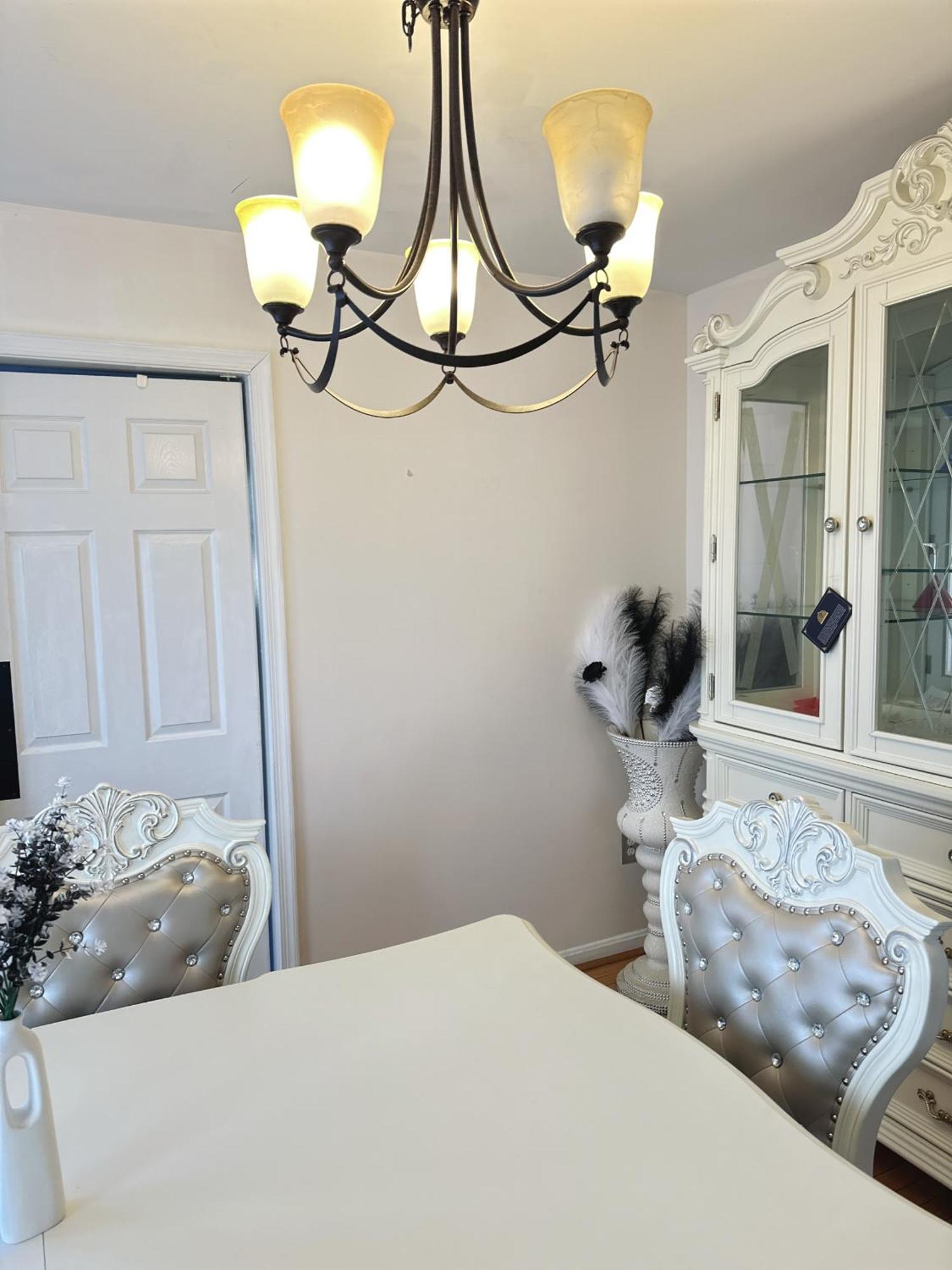 Special Rate Worthy Posh And Magnificent 4 Bedrooms And Two & Half Bath Гринбелт Экстерьер фото